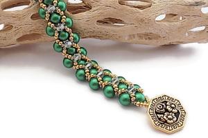 Green Pearl Bracelet, Hugs and Kisses Swarovski Handmade Christmas Jewelry