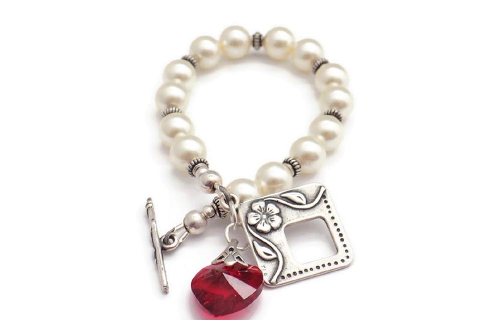 Pearl and Heart Bracelet with Swarovski Crystals, Handmade Jewelry Gift