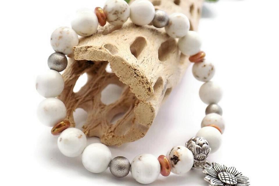 White Magnesite Flower Charm Stretch Bracelet, Handmade Spring Summer Jewelry