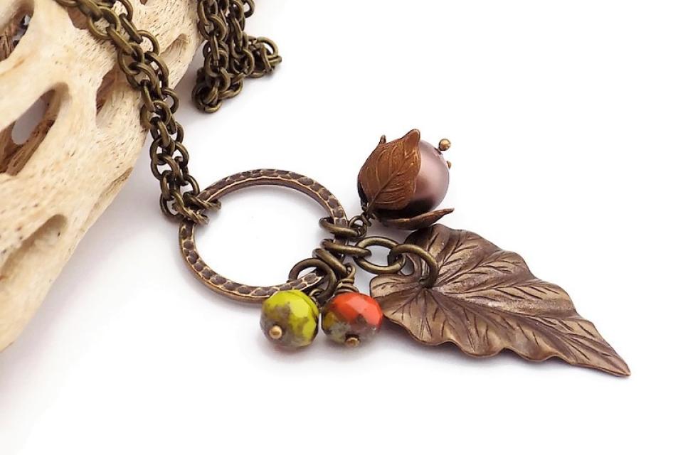 Woodland Leaf and Pearl Nature-Inspired Necklace, Handmade Autumn Jewelry